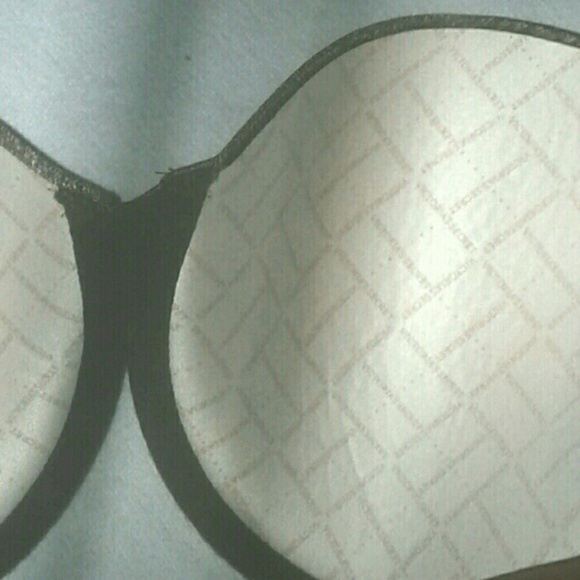 New Victoria's Secret - Picture 4 of 5